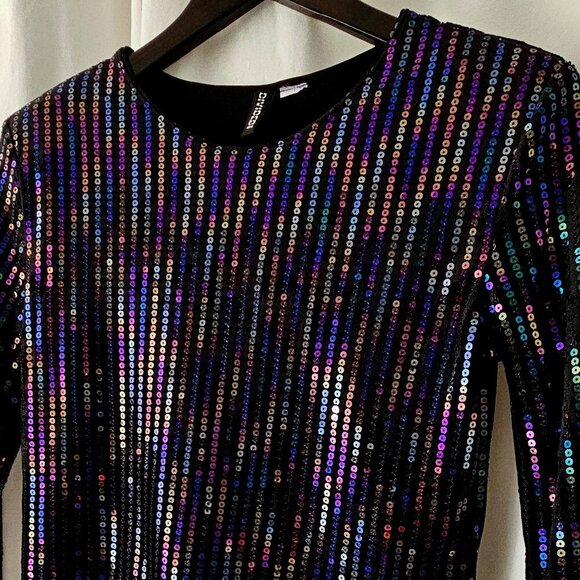 Divided H&M Black Velvet & Sequin Top - Picture 13 of 14